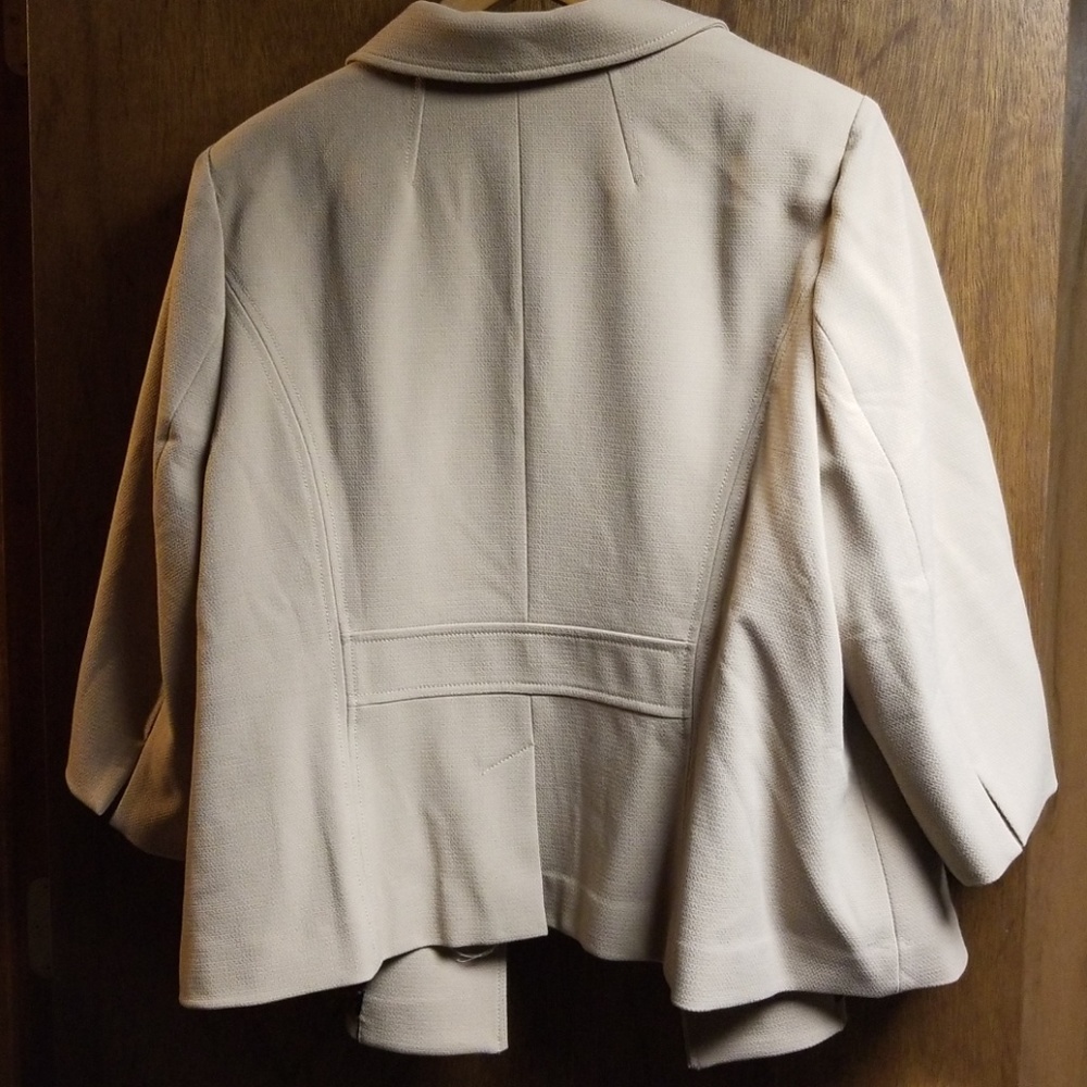 Jacket - Picture 3 of 3